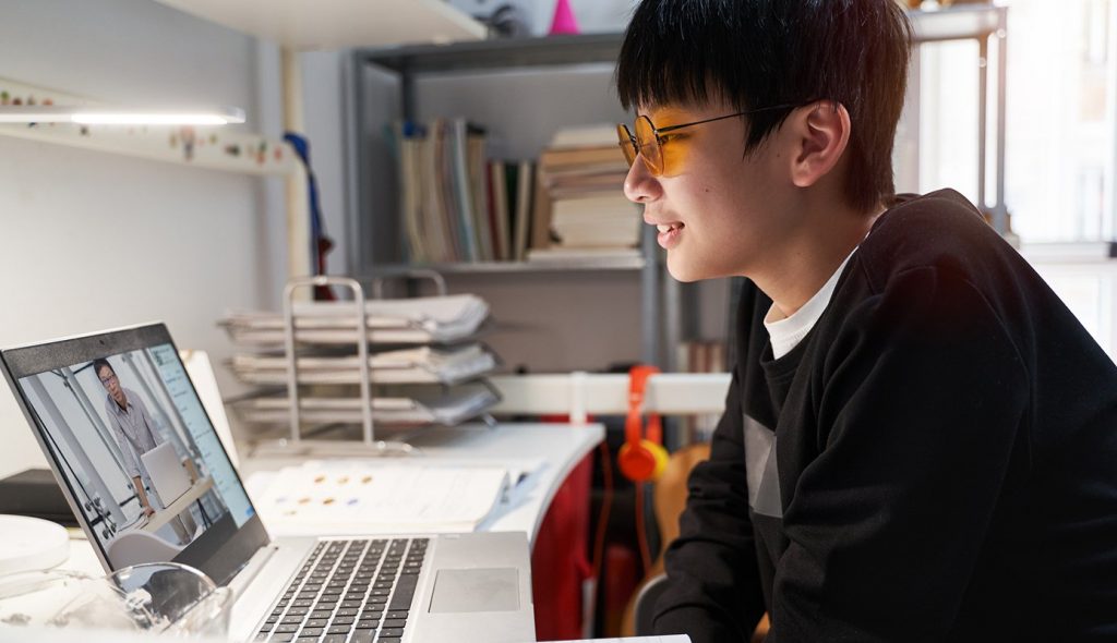 Language courses for teenagers